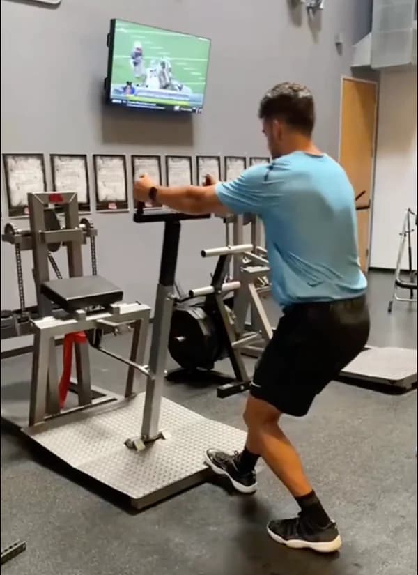Marcus Mariota training at Sport Science Lab